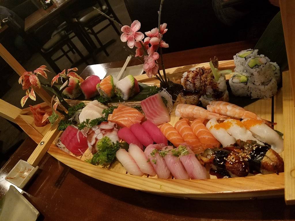 Sakura Hibachi | restaurant | 230 Nitro Market Pl, Charleston, WV 25313, USA | 3047763750 OR +1 304-776-3750