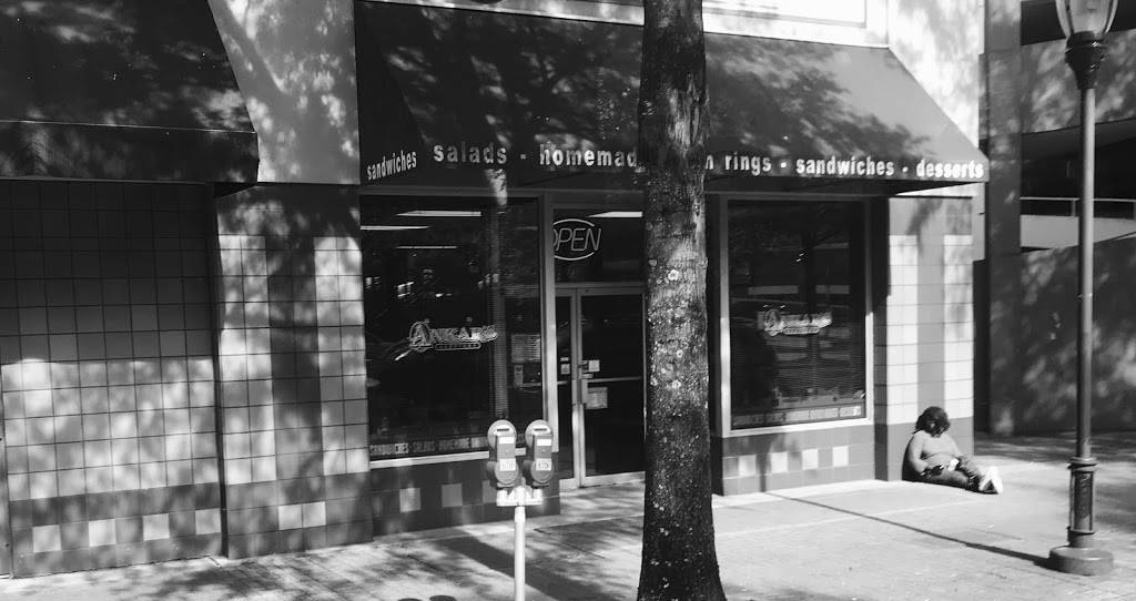 Ankars Downtown | meal takeaway | 510 Broad St, Chattanooga, TN 37402, USA | 4232660017 OR +1 423-266-0017