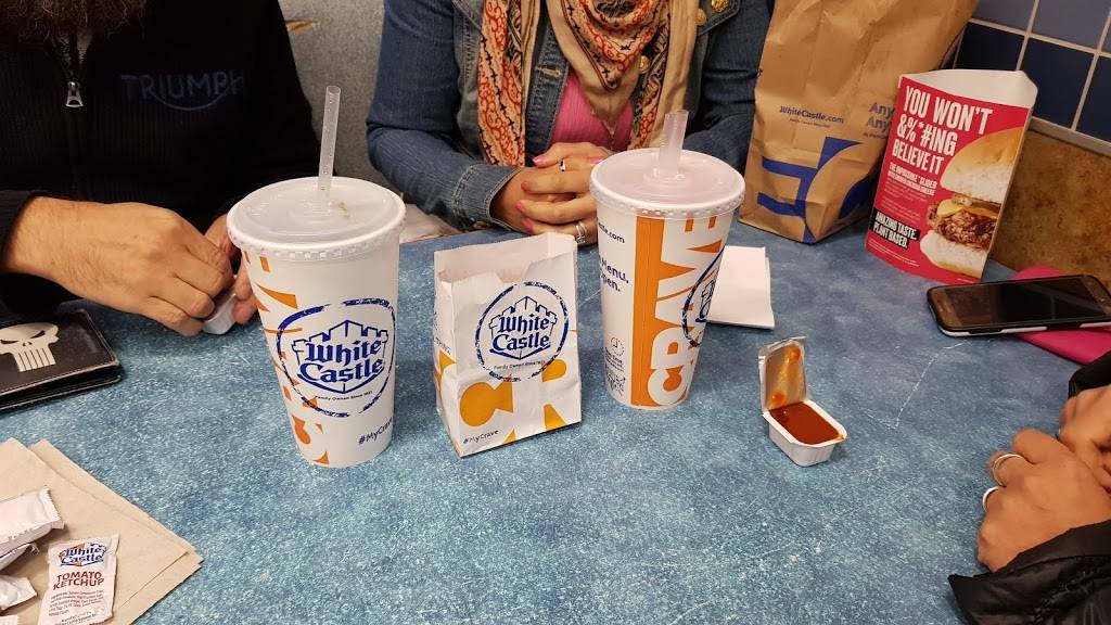 White Castle | restaurant | 2238 Forest Ave, Staten Island, NY 10303, USA | 7188161610 OR +1 718-816-1610