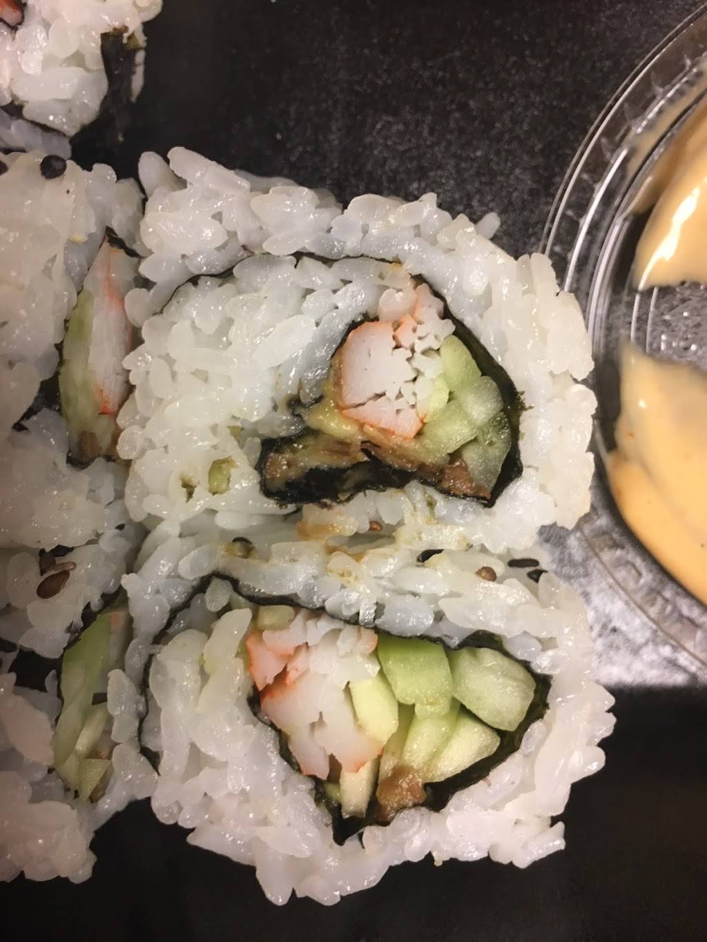 Fujiyama Japanese Steakhouse | restaurant | 3000 W Deyoung St #156, Marion, IL 62959, USA | 6189939686 OR +1 618-993-9686