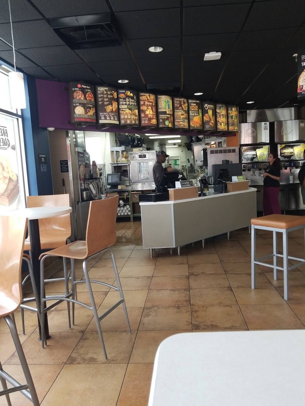 Taco Bell | meal takeaway | 5705 NW 163rd St, Miami Lakes, FL 33014, USA | 3055580102 OR +1 305-558-0102