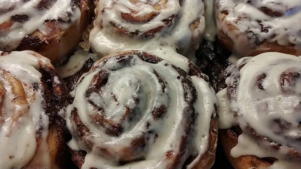 Cinnabon | restaurant | 9781 Farm to Market 1960 Bypass Rd W, Humble, TX 77338, USA | 2814461871 OR +1 281-446-1871
