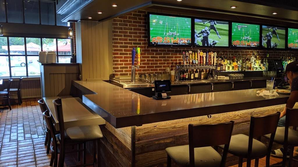 Chilis Grill & Bar | restaurant | 3520 Gwinnett Pl Dr NW, Duluth, GA 30096, USA | 7704971536 OR +1 770-497-1536