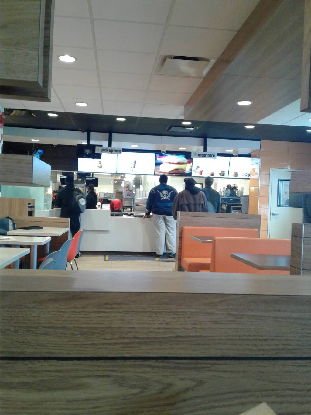 McDonalds | cafe | 12700 S Ashland Ave, Calumet Park, IL 60827, USA | 7083886114 OR +1 708-388-6114