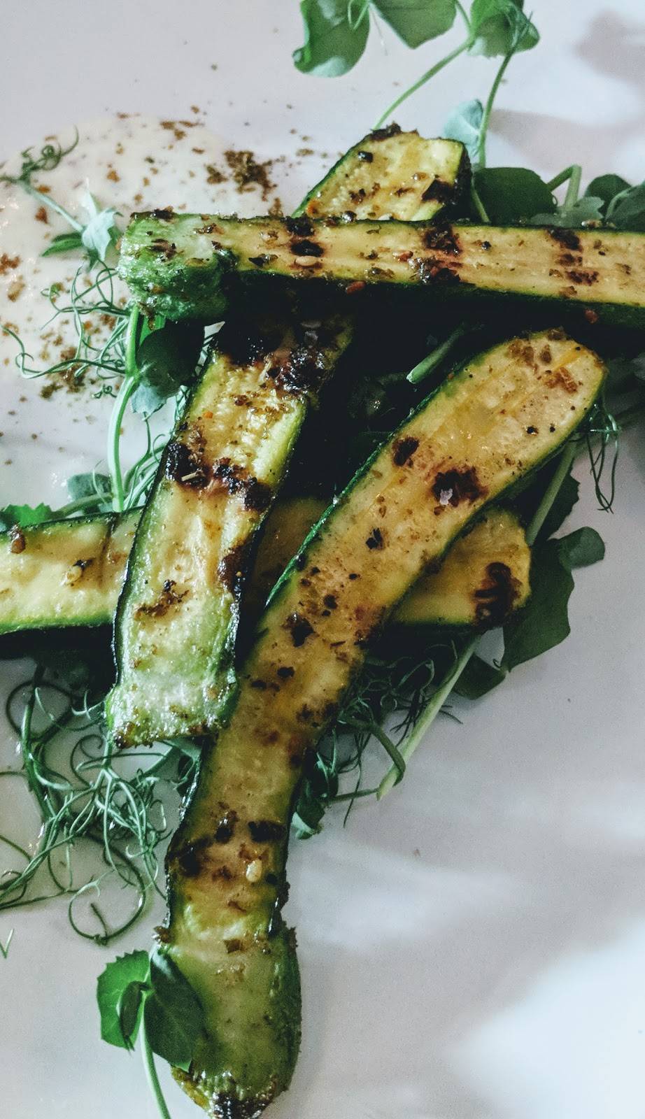 (revolver) | restaurant | 9737 Joseph Campau Ave, Hamtramck, MI 48212, USA | 3137573093 OR +1 313-757-3093