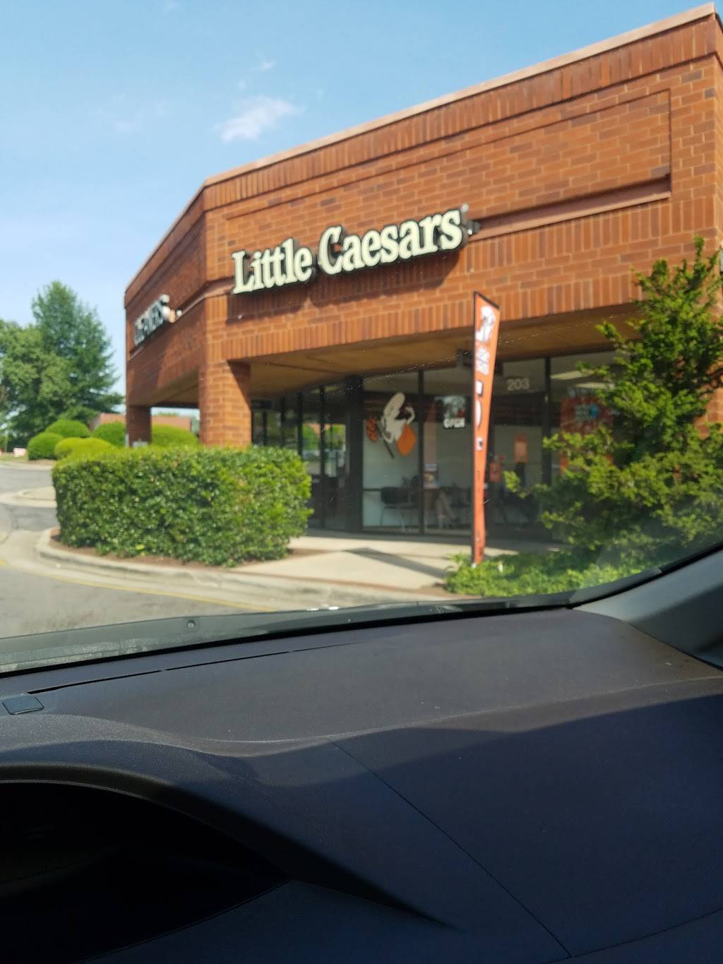 Little Caesars Pizza | meal takeaway | 203 Timber Drive West, Garner, NC 27529, USA | 9197727775 OR +1 919-772-7775