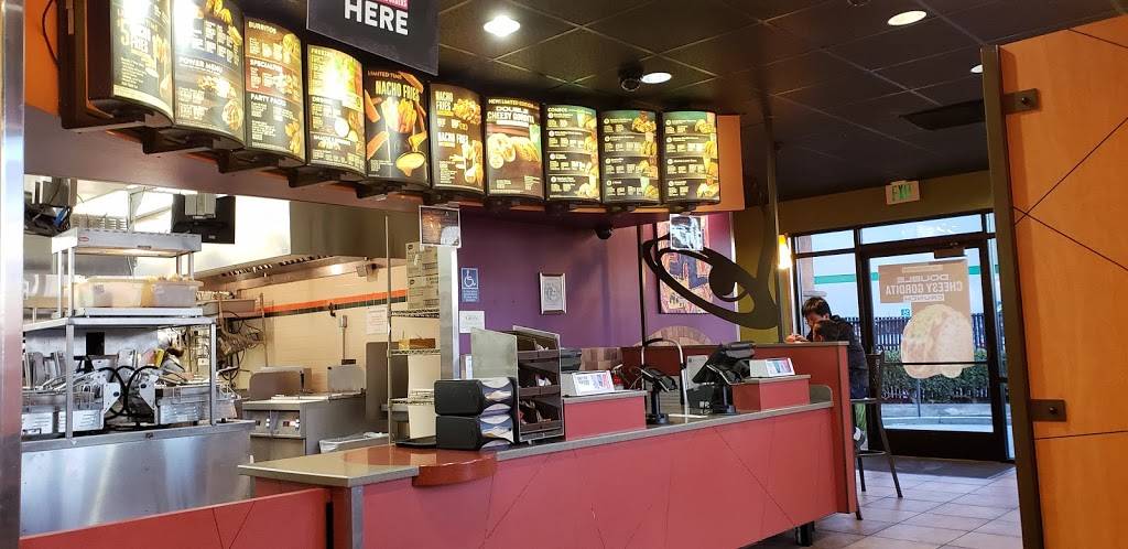 Taco Bell | meal takeaway | 1830 Fremont Blvd, Seaside, CA 93955, USA | 8318993002 OR +1 831-899-3002