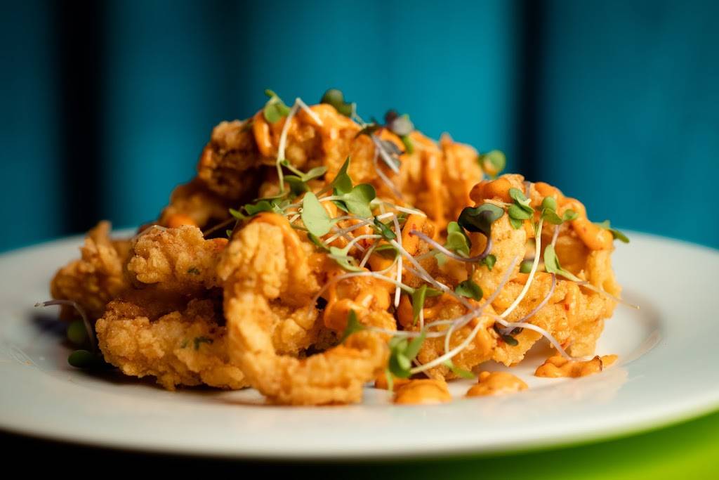 Lips Drag Queen Show Palace, Restaurant & Bar | restaurant | 2229 S Michigan Ave, Chicago, IL 60616, USA | 3128152662 OR +1 312-815-2662