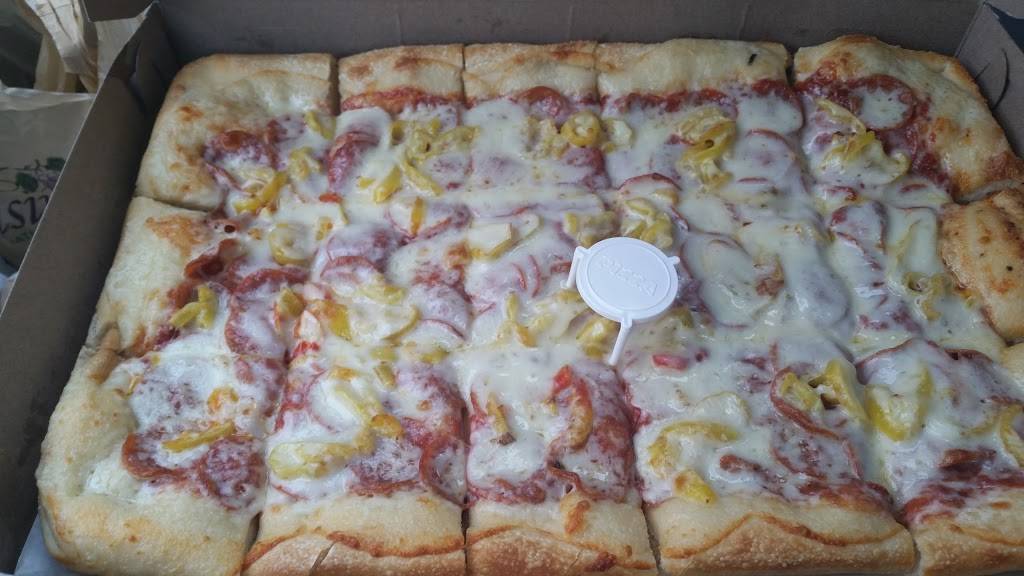 The Pizza Oven | restaurant | 4000 Cleveland Ave NW, Canton, OH 44709, USA | 3304924333 OR +1 330-492-4333