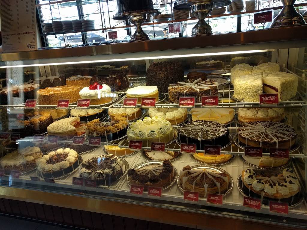 The Cheesecake Factory | restaurant | 7871 Edinger Ave, Huntington Beach, CA 92647, USA | 7148891500 OR +1 714-889-1500