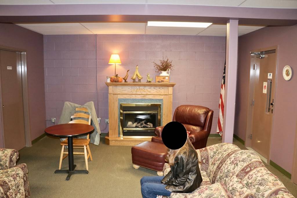 Darb Snyder Senior Center | restaurant | 170 Parkview Dr, Millersburg, OH 44654, USA | 3306740580 OR +1 330-674-0580