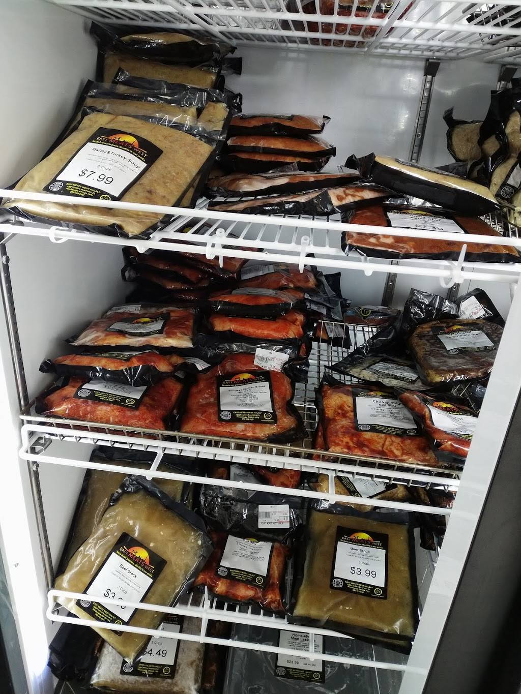 East Meats West Halal | restaurant | 2399 Cawthra Rd, Mississauga, ON L5A 2W9, Canada | 9052790361 OR +1 905-279-0361