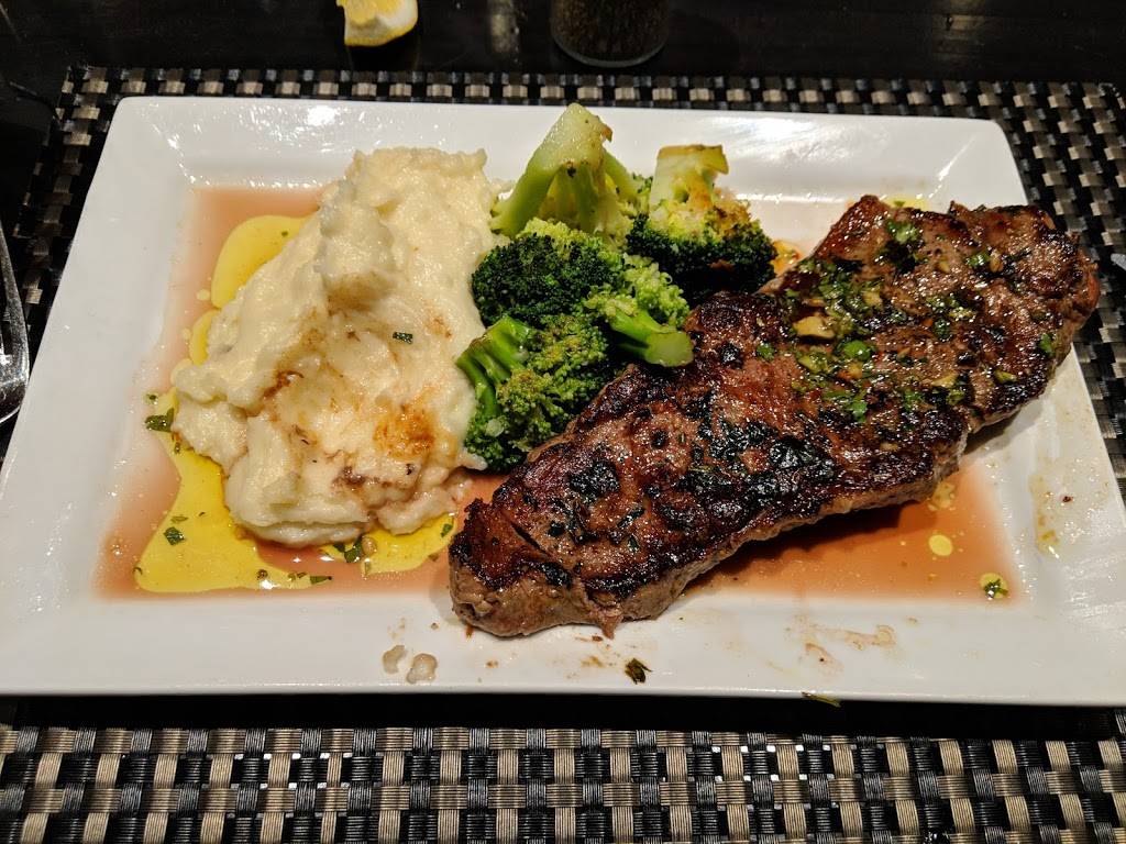 Slate Bar & Grill | restaurant | 109 High St, Boston, MA 02110, USA | 8572637372 OR +1 857-263-7372