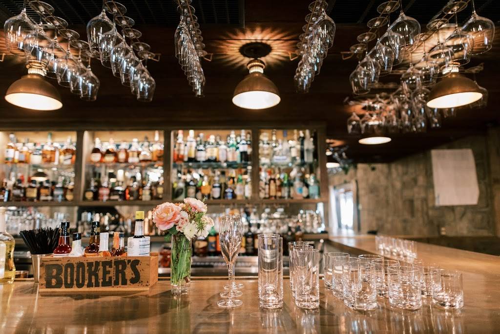 The Tavern at Zaca Creek | restaurant | 1297 Jonata Park Rd, Buellton, CA 93427, USA | 8056882412 OR +1 805-688-2412