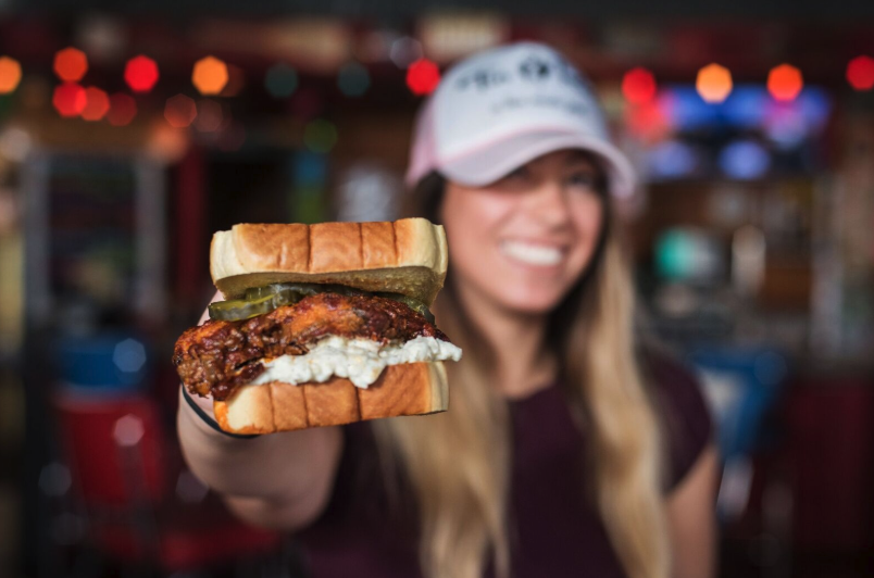 Tin Roof | restaurant | 1022 Senate St, Columbia, SC 29201, USA | 8037711558 OR +1 803-771-1558