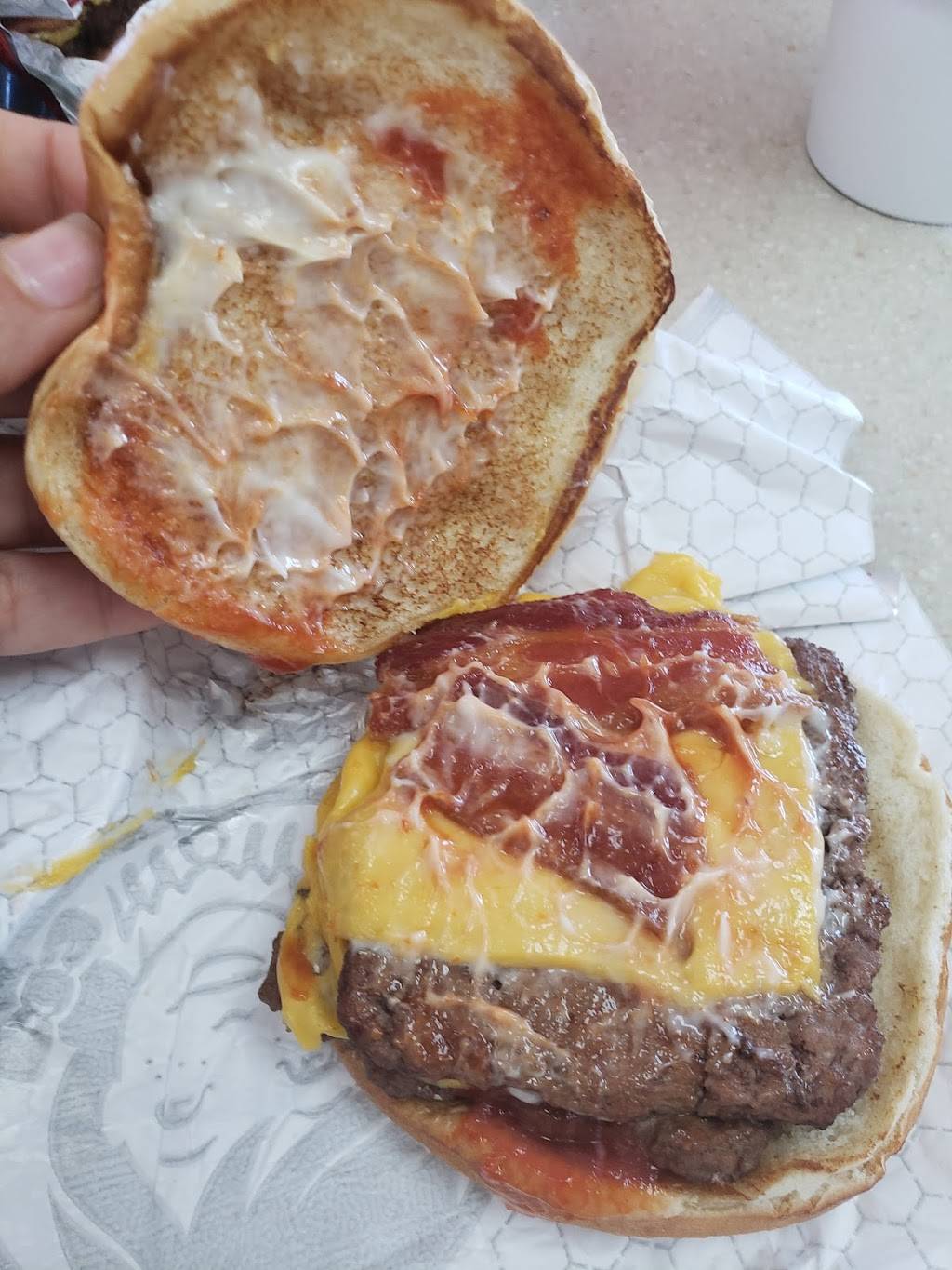 Wendys | restaurant | 3025 W Peoria Ave, Phoenix, AZ 85029, USA | 6029436306 OR +1 602-943-6306