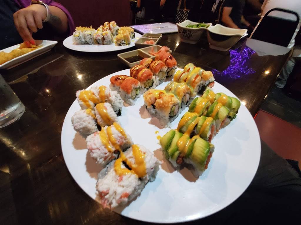 Volcano Sushi and China Bistro | restaurant | 339 W 21st St, Norfolk, VA 23517, USA | 7576832688 OR +1 757-683-2688