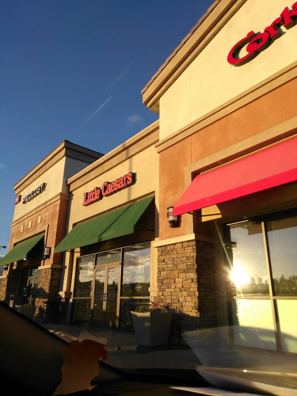 Little Caesars Pizza | meal takeaway | 2051 Rancho Valley Dr Ste 210, Pomona, CA 91766, USA | 9093970117 OR +1 909-397-0117