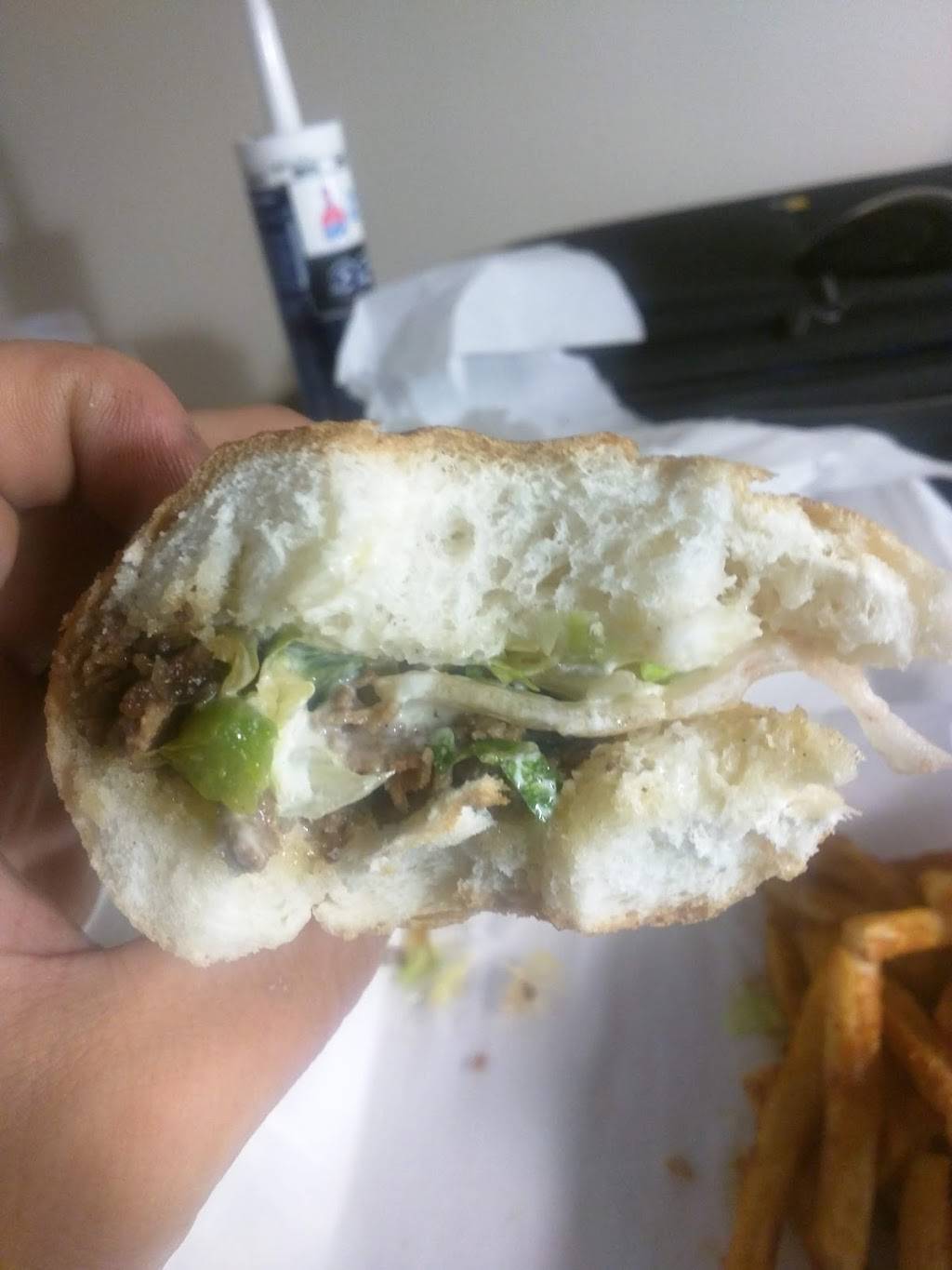 Pizzario Grill and Subs | restaurant | 1524 E Market St, Greensboro, NC 27401, USA | 3366177094 OR +1 336-617-7094