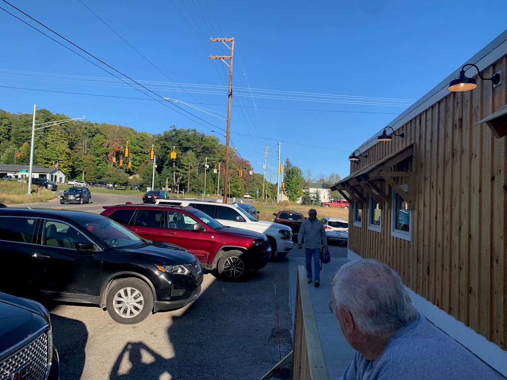 Junction Bar & Grill | restaurant | 4472 M-75, Walloon Lake, MI 49796, USA | 2315356006 OR +1 231-535-6006