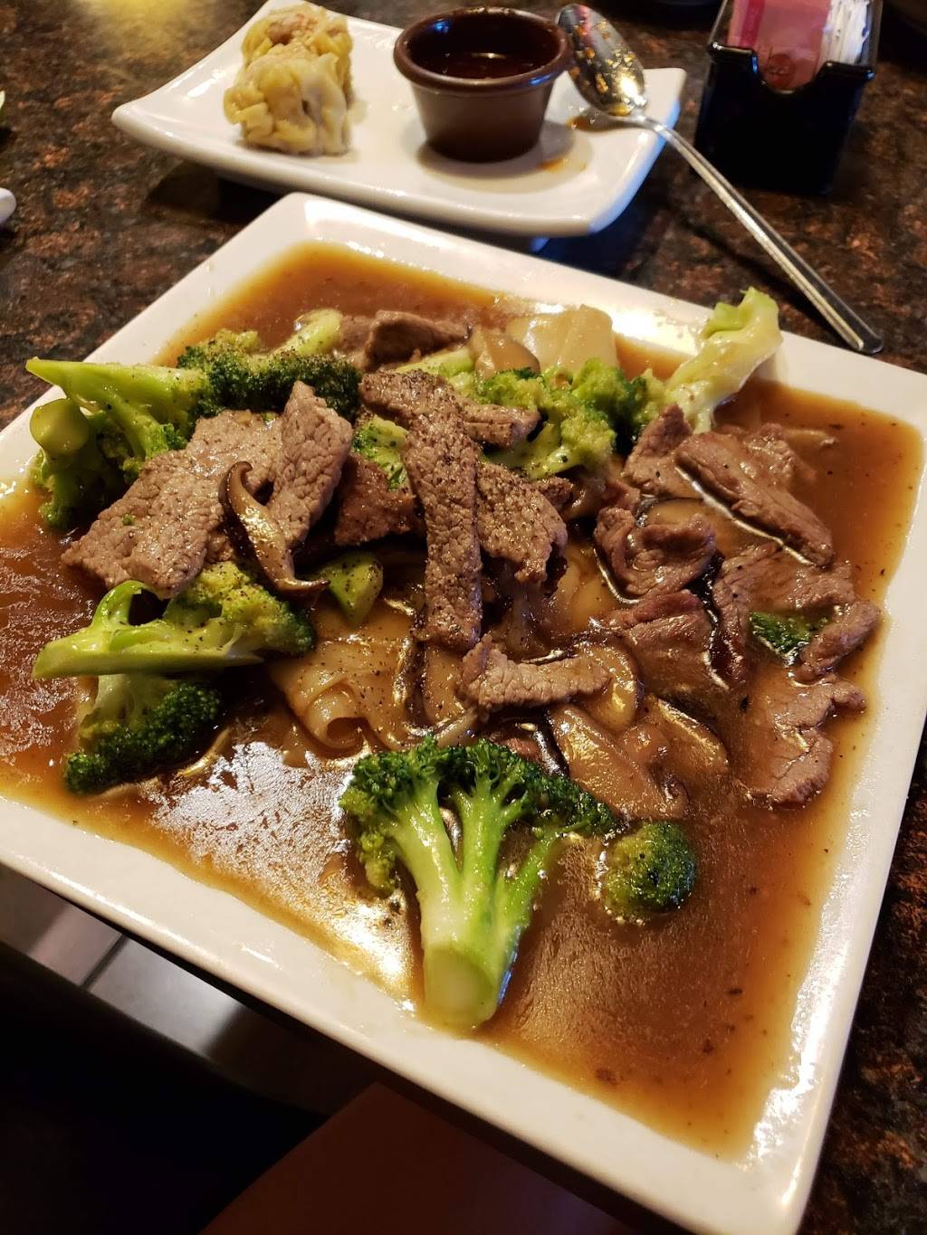 Chan Thai Restaurant | restaurant | 312 W 7th St, Dallas, TX 75208, USA | 2149489956 OR +1 214-948-9956