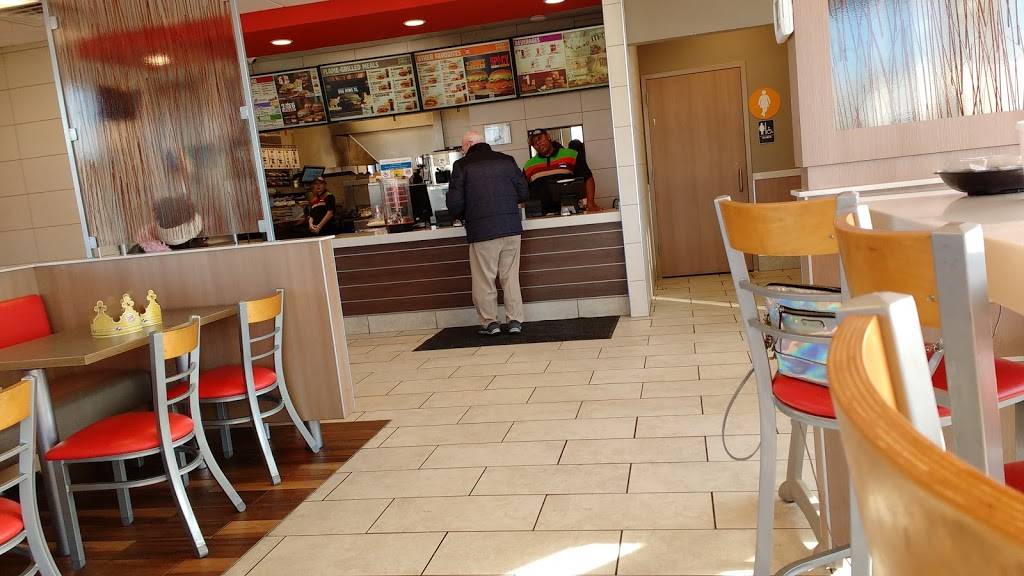Burger King | restaurant | 1801 W 45th St, Griffith, IN 46319, USA | 2199220594 OR +1 219-922-0594