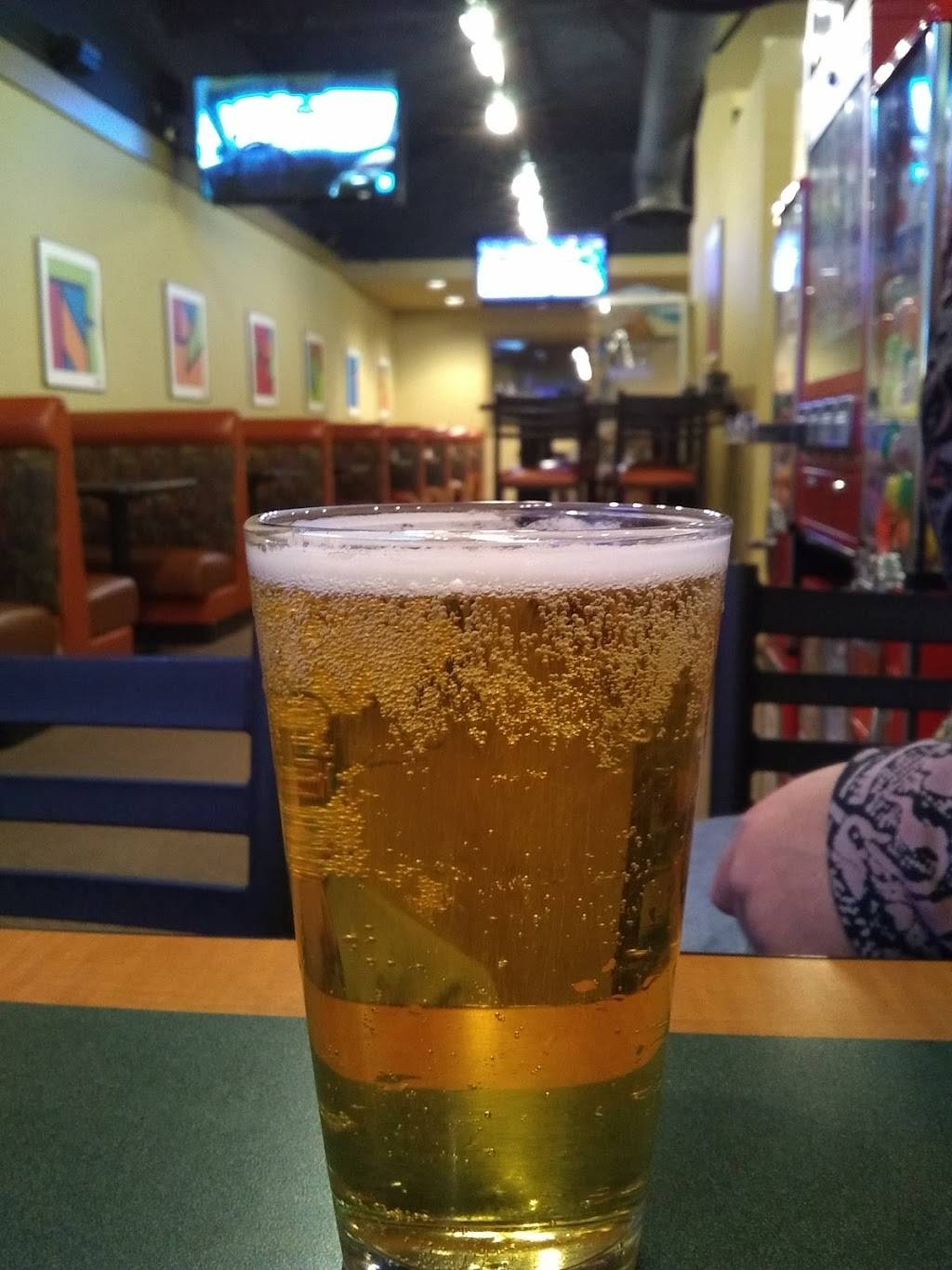 Round Table Pizza | meal delivery | 1271 E Calaveras Blvd, Milpitas, CA 95035, USA | 4082627822 OR +1 408-262-7822