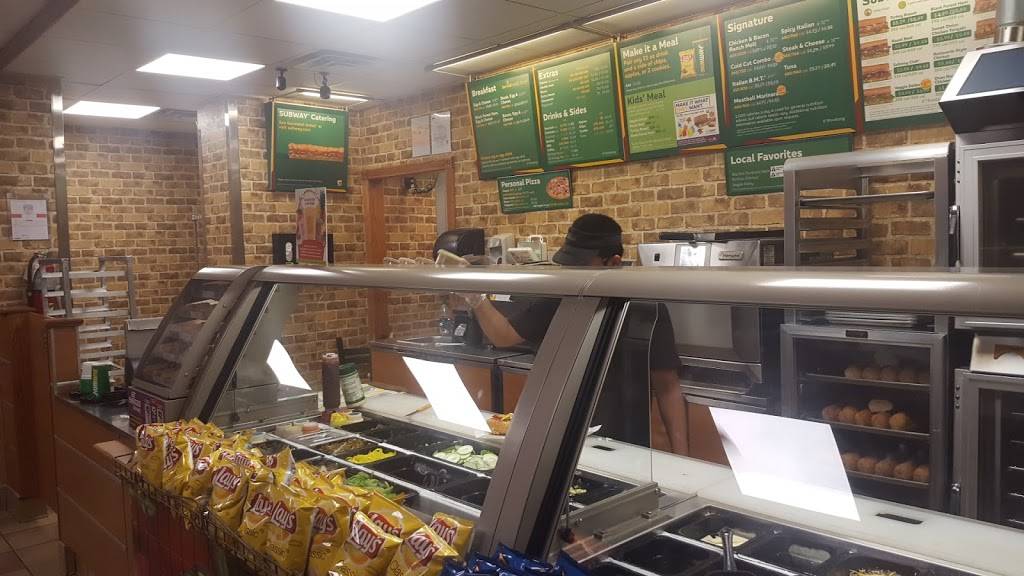 Subway Restaurants | restaurant | 555 West 42nd Street, Suite 14, Riverbank West, New York, NY 10036, USA | 2125945900 OR +1 212-594-5900