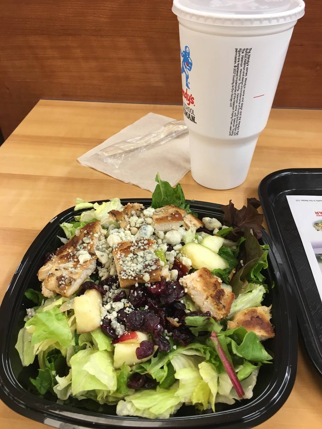 Wendys | restaurant | 5965 E Riverside Blvd, Rockford, IL 61114, USA | 8156369612 OR +1 815-636-9612