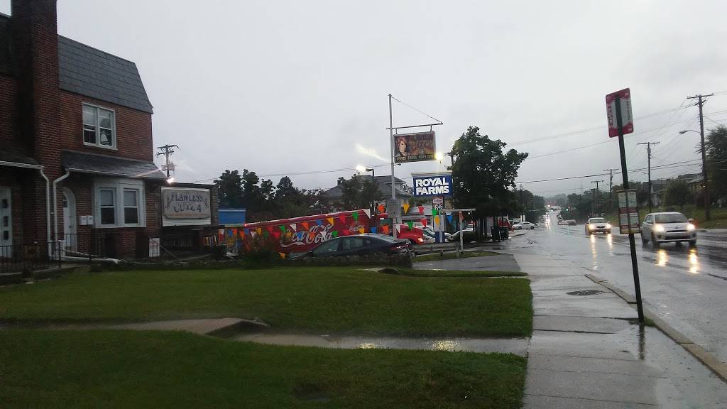 Royal Farms | meal takeaway | 4045 Wilkens Ave, Baltimore, MD 21229, USA | 4102472160 OR +1 410-247-2160