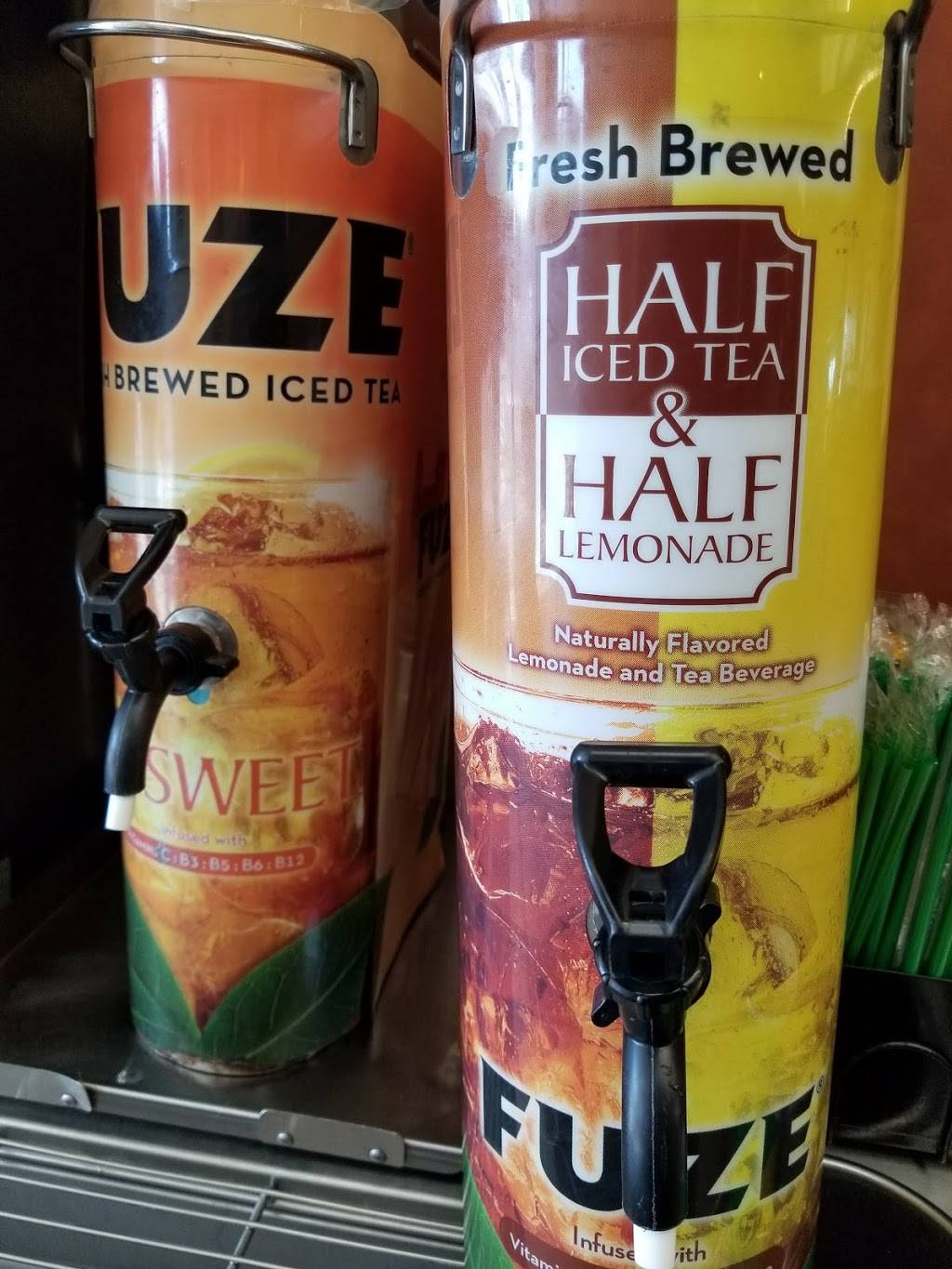 Subway | restaurant | 8957 N Cedar Ave, Fresno, CA 93720, USA | 5594489282 OR +1 559-448-9282