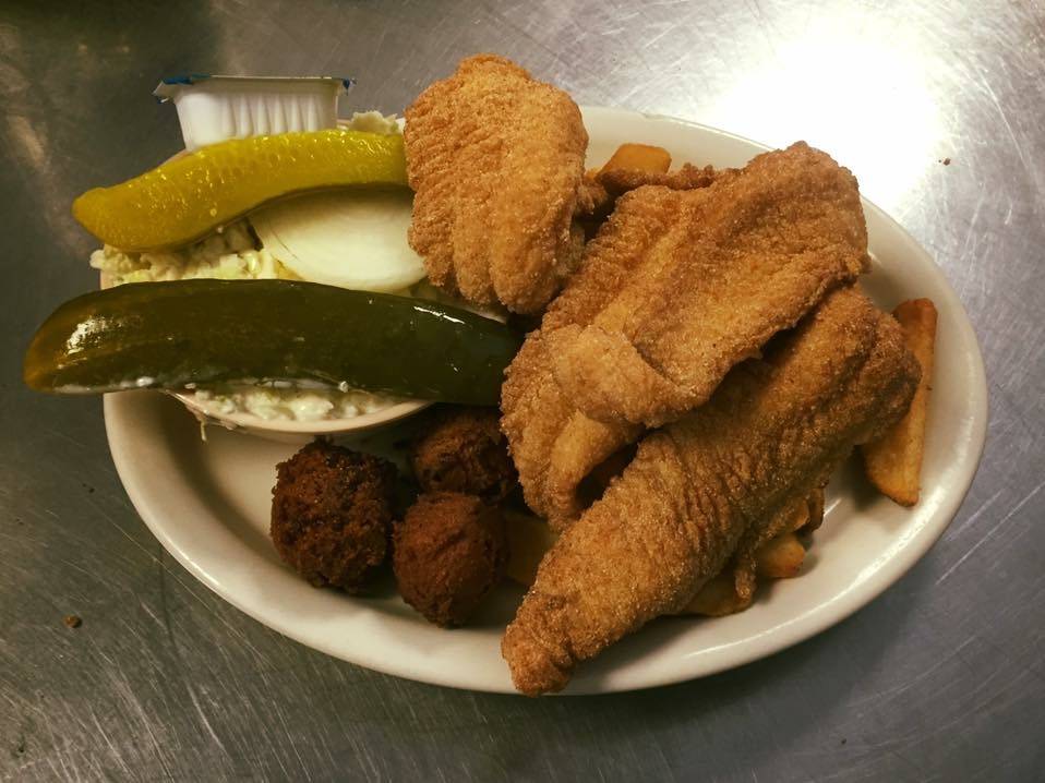 Benny Bobs Barbecue | restaurant | 847 E Main St, Blytheville, AR 72315, USA | 8707630505 OR +1 870-763-0505