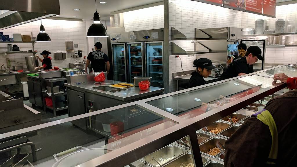 Chipotle Mexican Grill | restaurant | 1753 S Burlington Blvd #106, Burlington, WA 98233, USA | 3607070371 OR +1 360-707-0371