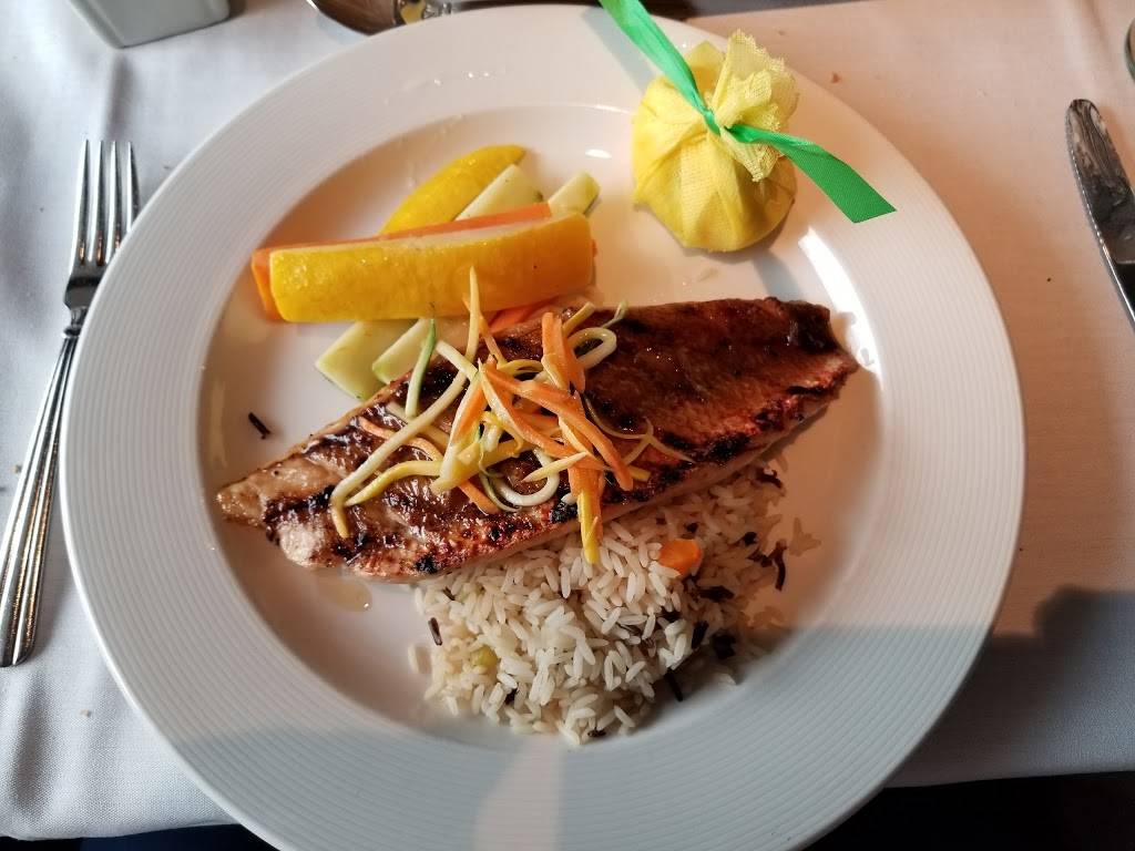 Lake Naomi Clubhouse | restaurant | 135 Miller Dr, Pocono Pines, PA 18350, USA | 5706462866 OR +1 570-646-2866