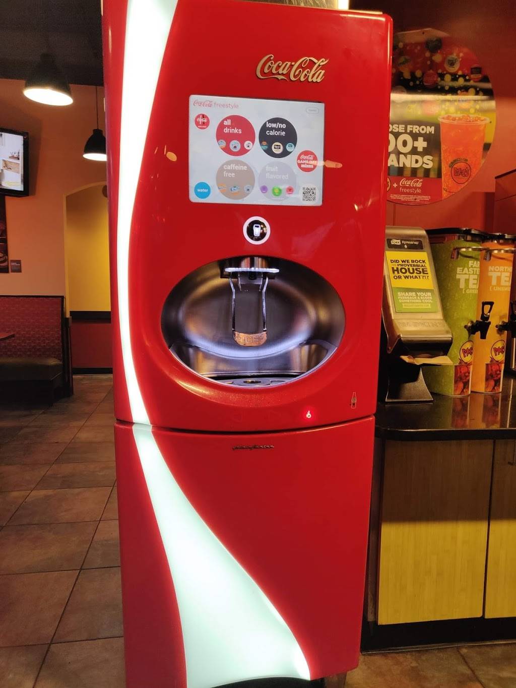 Moes Southwest Grill | restaurant | 1 Penn Plaza (LIRR Level, New York, NY 10010, USA | 2125947817 OR +1 212-594-7817