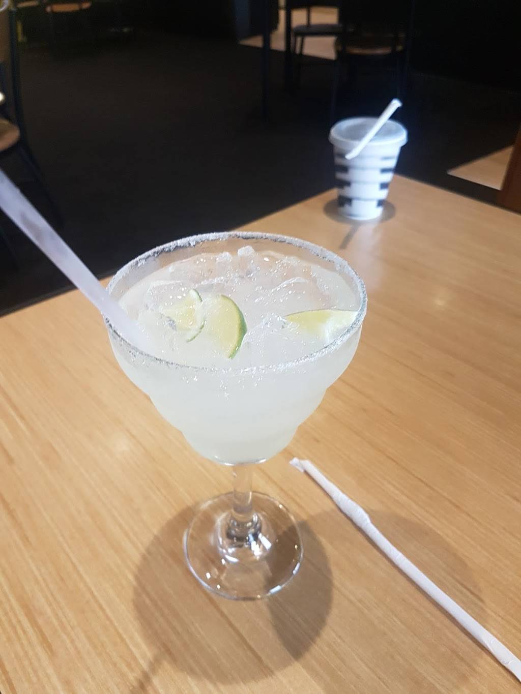 Buffalo Wild Wings | restaurant | 8840 Bankers St, Florence, KY 41042, USA | 8597469464 OR +1 859-746-9464