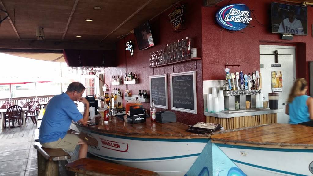 The Old Salty Dog | restaurant | 1601 Ken Thompson Pkwy, Sarasota, FL 34236, USA | 9413884311 OR +1 941-388-4311