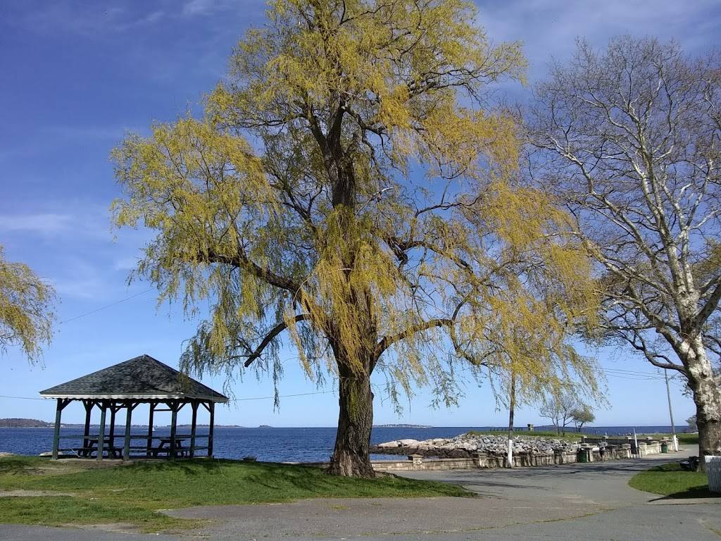 Salem Lowe | restaurant | 201 Fort Ave, Salem, MA 01970, USA | 9787446132 OR +1 978-744-6132