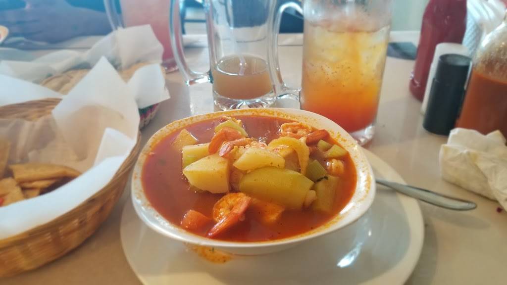 The Patroons Mexican Restaurant | restaurant | 4005 Kane Ave, McHenry, IL 60051, USA | 8153222426 OR +1 815-322-2426