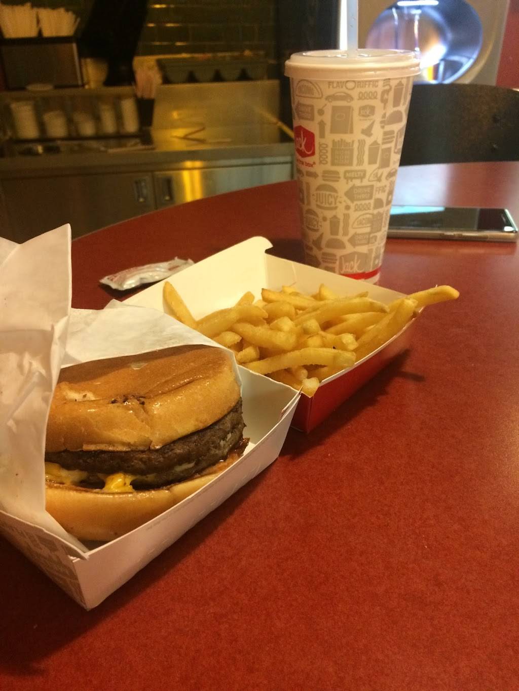 Jack in the Box | restaurant | 205 Trask St, Bakersfield, CA 93314, USA | 6617646104 OR +1 661-764-6104