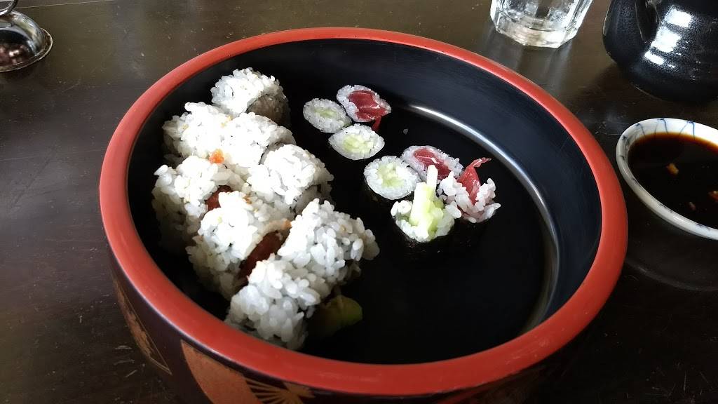 Sushi Laguna | restaurant | 231 Ocean Ave, Laguna Beach, CA 92651, USA | 9493768786 OR +1 949-376-8786