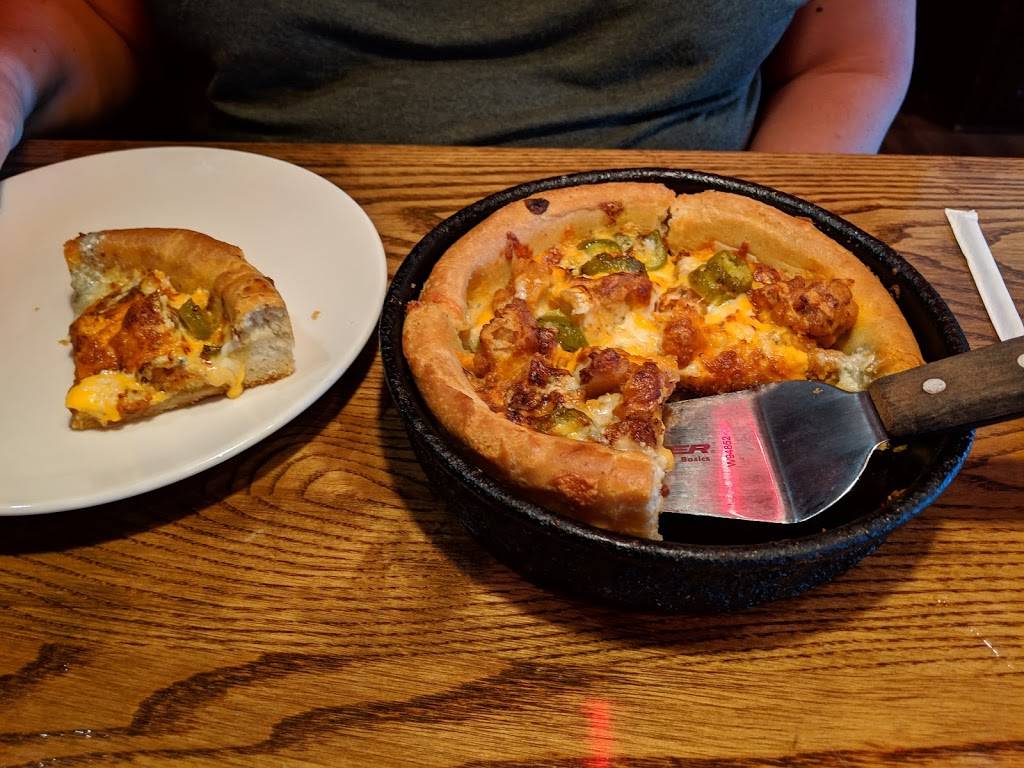 Bar UNO | restaurant | 3167 Daniels Rd, Winter Garden, FL 34787, USA | 4078776510 OR +1 407-877-6510