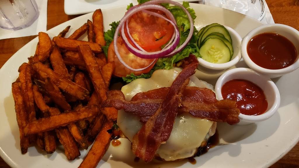 Roasted Pear | restaurant | 14200 Nicollet Ave, Burnsville, MN 55337, USA | 9528982800 OR +1 952-898-2800