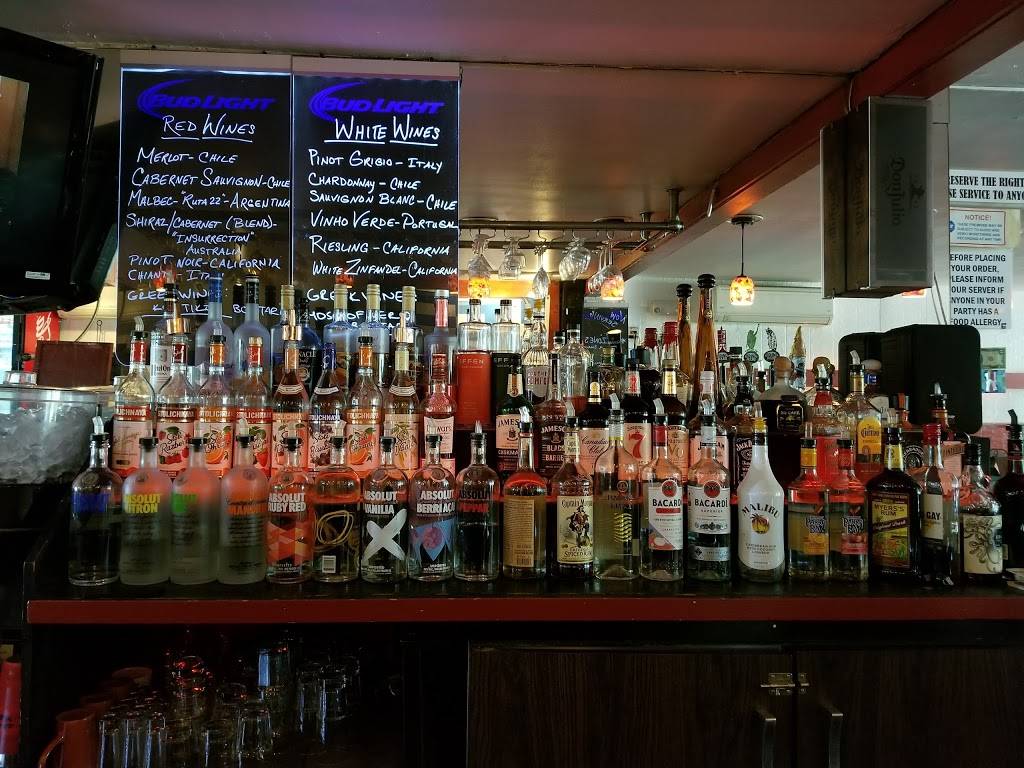 Georges Pizza | restaurant | 275 Commercial St, Provincetown, MA 02657, USA | 5084873744 OR +1 508-487-3744