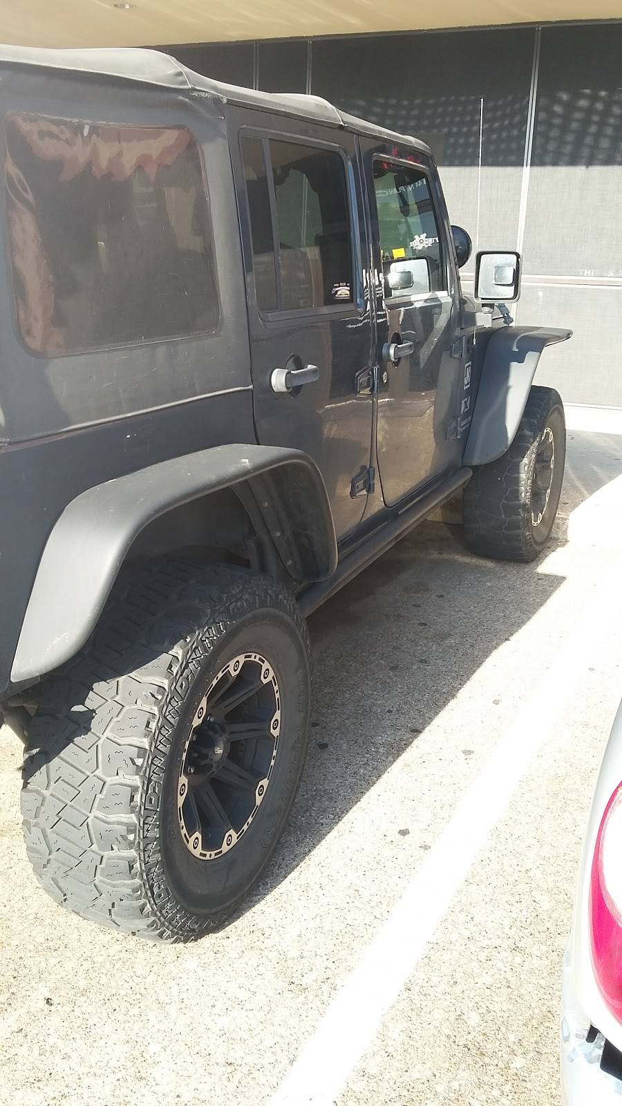 Lonestar Grill & Sports Cafe | restaurant | 1144 N Plano Rd Ste 123, Richardson, TX 75081, USA | 9726800400 OR +1 972-680-0400