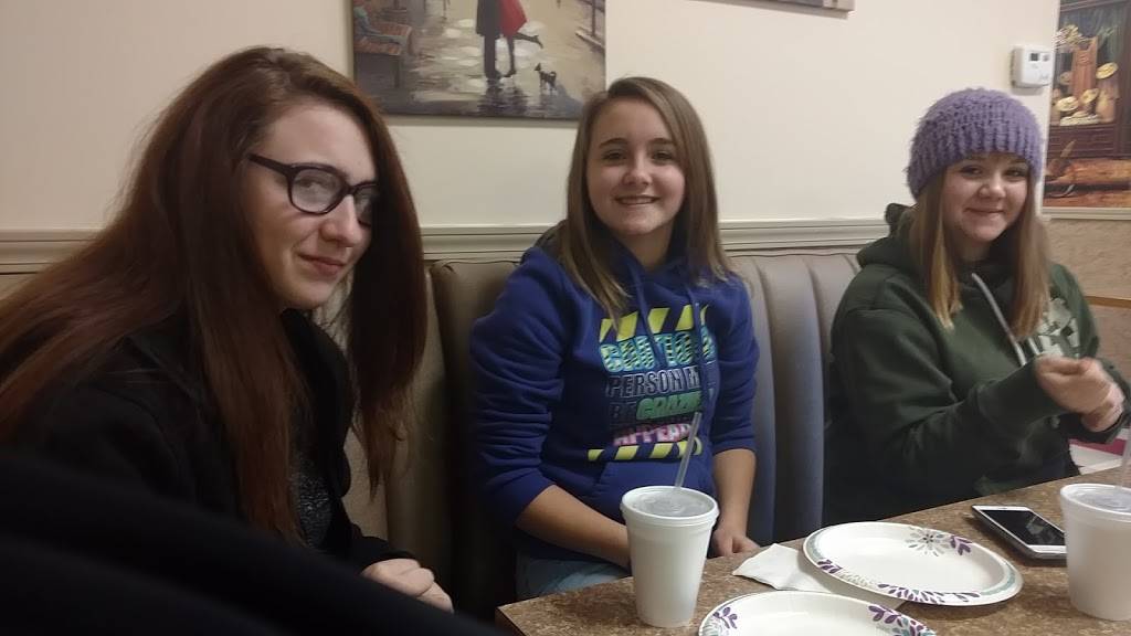 Main Street Pizza | restaurant | 430 E Main St, Edmore, MI 48829, USA | 9894275125 OR +1 989-427-5125