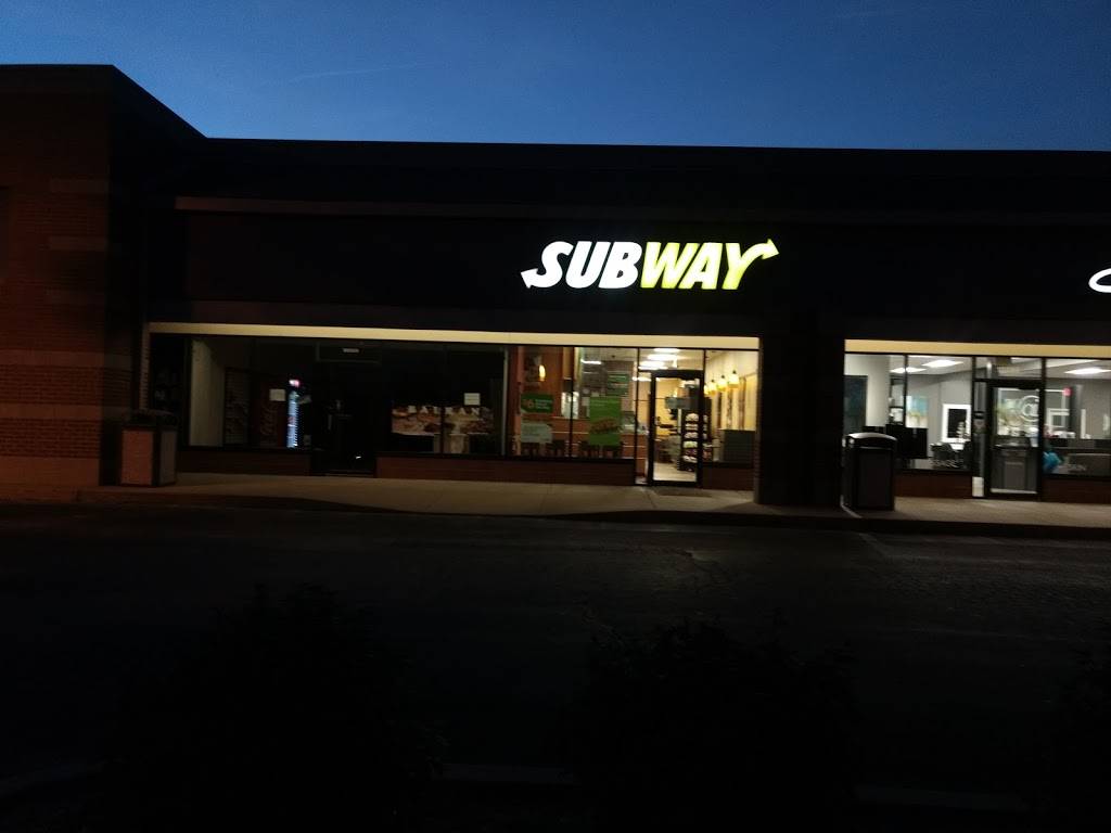Subway Restaurants | restaurant | 13391 Olive Blvd, Chesterfield, MO 63017, USA | 3145420444 OR +1 314-542-0444