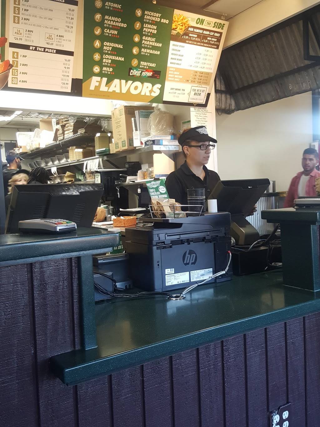 Wingstop | restaurant | 1581 Fitzgerald Dr, Pinole, CA 94564, USA | 5107589464 OR +1 510-758-9464