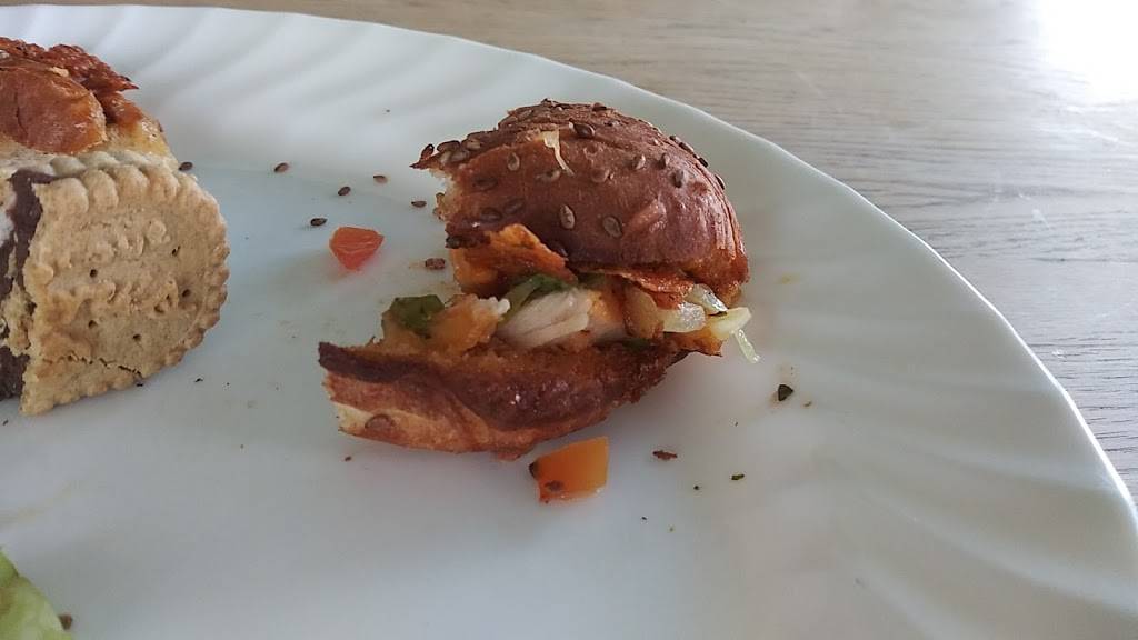 Carlos Pizza | meal takeaway | 28370 S River Rd, Harrison Charter Township, MI 48045, USA | 5864699900 OR +1 586-469-9900