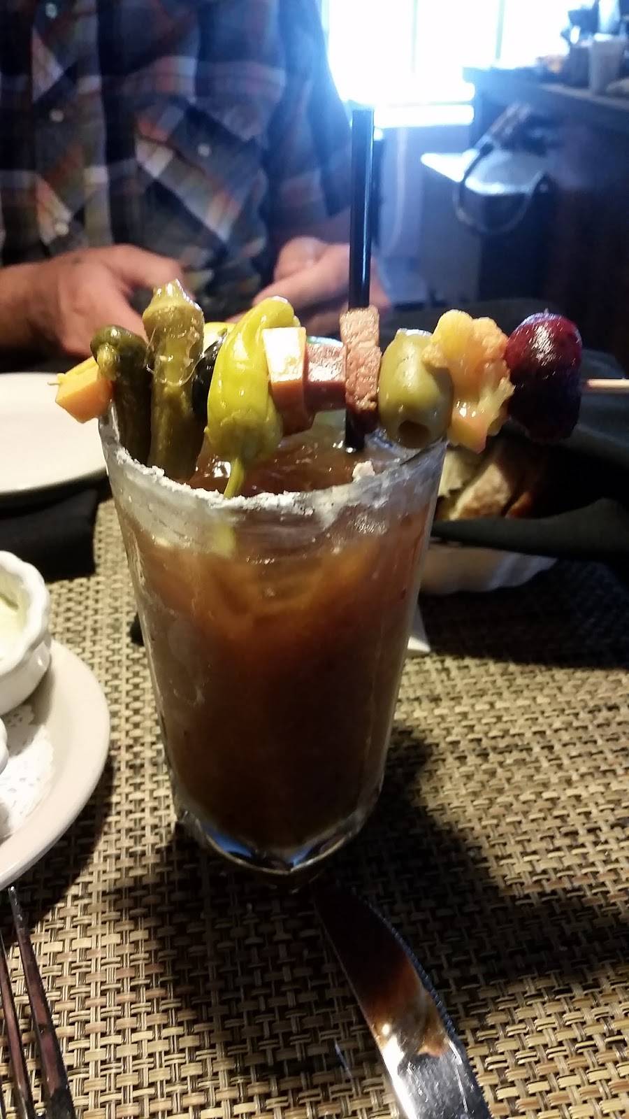 Warrens Spirited Kitchen | restaurant | 14614 E Park St, Burton, OH 44021, USA | 4402738100 OR +1 440-273-8100